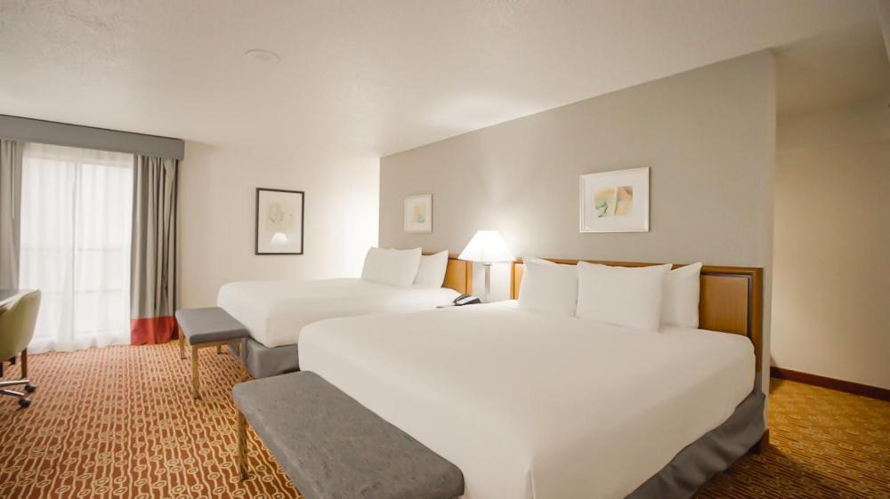Atrium Hotel and Suites DFW Airport